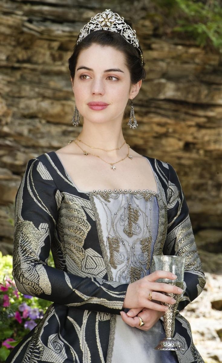 keshagrace501's tweet image. 👑REIGN👑

#AdelaideKane #TobyRegbo
#MaryQueenOfScotland #FrancisKingOfFrance

© reign-cw.fandom.com/wiki/Mary_Stua…