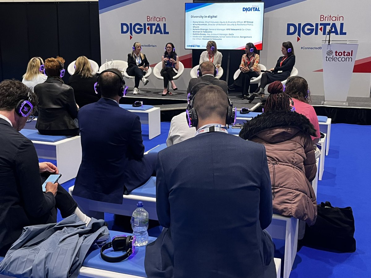 Great panel on #diversity in #digital at #ConnectedBritain with <a href="/bt_uk/">BT</a> <a href="/Ofcom/">Ofcom</a> <a href="/rpstelecom/">RPS Telecom</a> <a href="/Calixlimited/">Calix Limited</a> <a href="/Sangoma/">Sangoma</a> 
End of day2 but virtually all seats taken