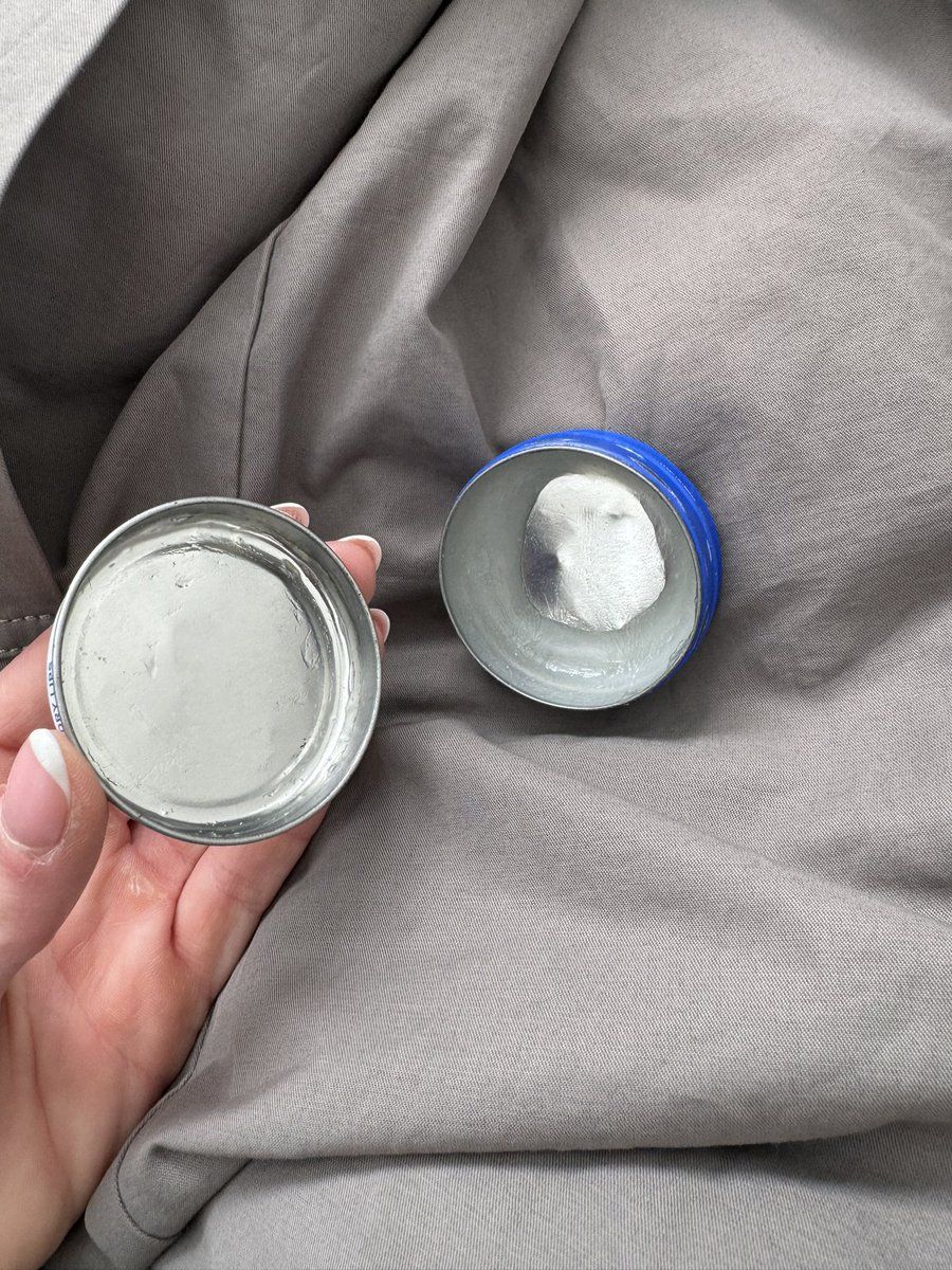 HannahhMayy's tweet photo. @ASOS_UK why do you literally have the WORST customer service team. You’ve sent me a used coat with no tags on, stains on and somebody’s used Vaseline in the pocket, I needed it for tomorrow and now you’re just blanking me. You’re actually vile https://t.co/Manj3cUHch