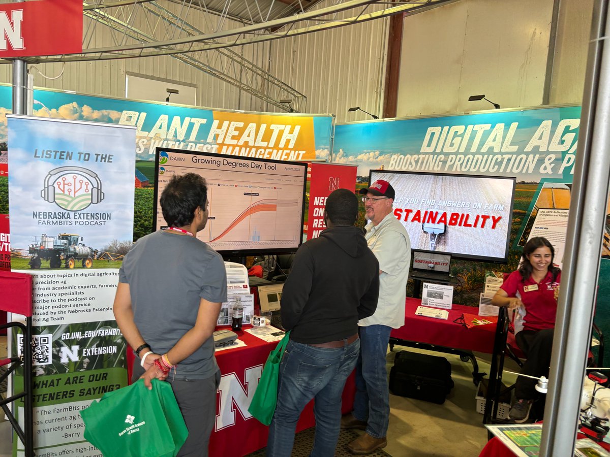 GuilleBalboa's tweet image. Presenting our @DawnProj Dashboard at the Digital Ag booth at the #HHD24. Great interaction with +100 farmers and students on day 2. Thank you Nebraska Governor @jim_pillen, for stopping by! @unlagrohort @UNL_IANR @waterforfood @UNLExtension @GuilleBalboa
