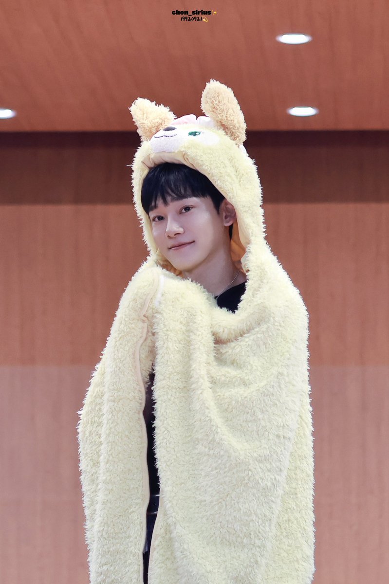chen_sirius0921's tweet photo. 종대 생일월🎂
240720 CHEN 팬사인회

 ☺️

 #첸 #CHEN #DOOR
#KIMJONGDAE #JONGDAE 
 #김종대 #종대 #종대야사랑해

@CHEN_INB100 https://t.co/QmKCxjV9uo