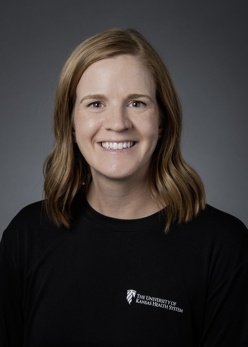 KUSportsMed's tweet photo. “Of course, I hate for any athlete to suffer an injury, but I am happy to be the person they look to for guidance when it matters most.” Meet Kara Steen, our athletic trainer at De Soto High School. @DeSotoWildcats @Football_DeSoto 
https://t.co/bSVwOxHBdS https://t.co/UQlopUfxpj