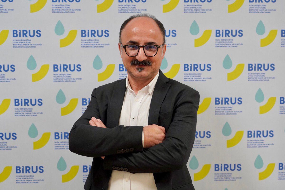 pmdernek's tweet photo. Bartın Üniversitesi Peyzaj Mimarlığı Bölümü öğretim üyesi ve Derneğimiz yönetim kurulu üyesi Doç.Dr. Mustafa ARTAR 3 yıllık bir süre için Avrupa Peyzaj Mimarlığı Okulları Konseyi (ECLAS) yönetim kurulu üyeliğine seçilmiştir. Tebrik eder, başarılar dileriz. https://t.co/eWpZ2GVXKv