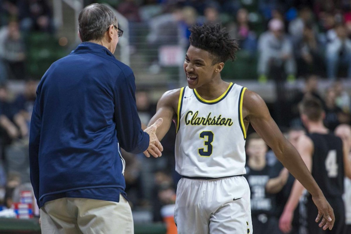 ClarkstonBball's tweet photo. We are very excited to announce that 2018 Graduate &amp; 2 time State Champion CJ Robinson will be joining our Varsity staff as an assistant coach this upcoming season.  #ClarkstonBasketball https://t.co/1CbnF0Rnpl