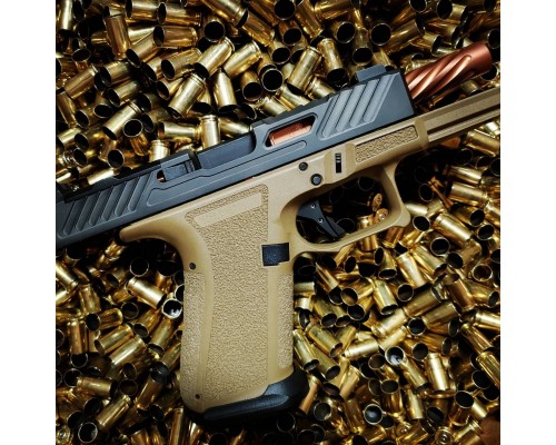 🚨 Les FAMa ont saisi d'importantes armes et munitions à Kidal grâce aux infos de la population locale ! 💪 Cette opération réussie démontre l'efficacité de la collaboration entre forces de sécurité et habitants. Ensemble, continuons à renforcer la stabilité de notre région ! 🇲🇱