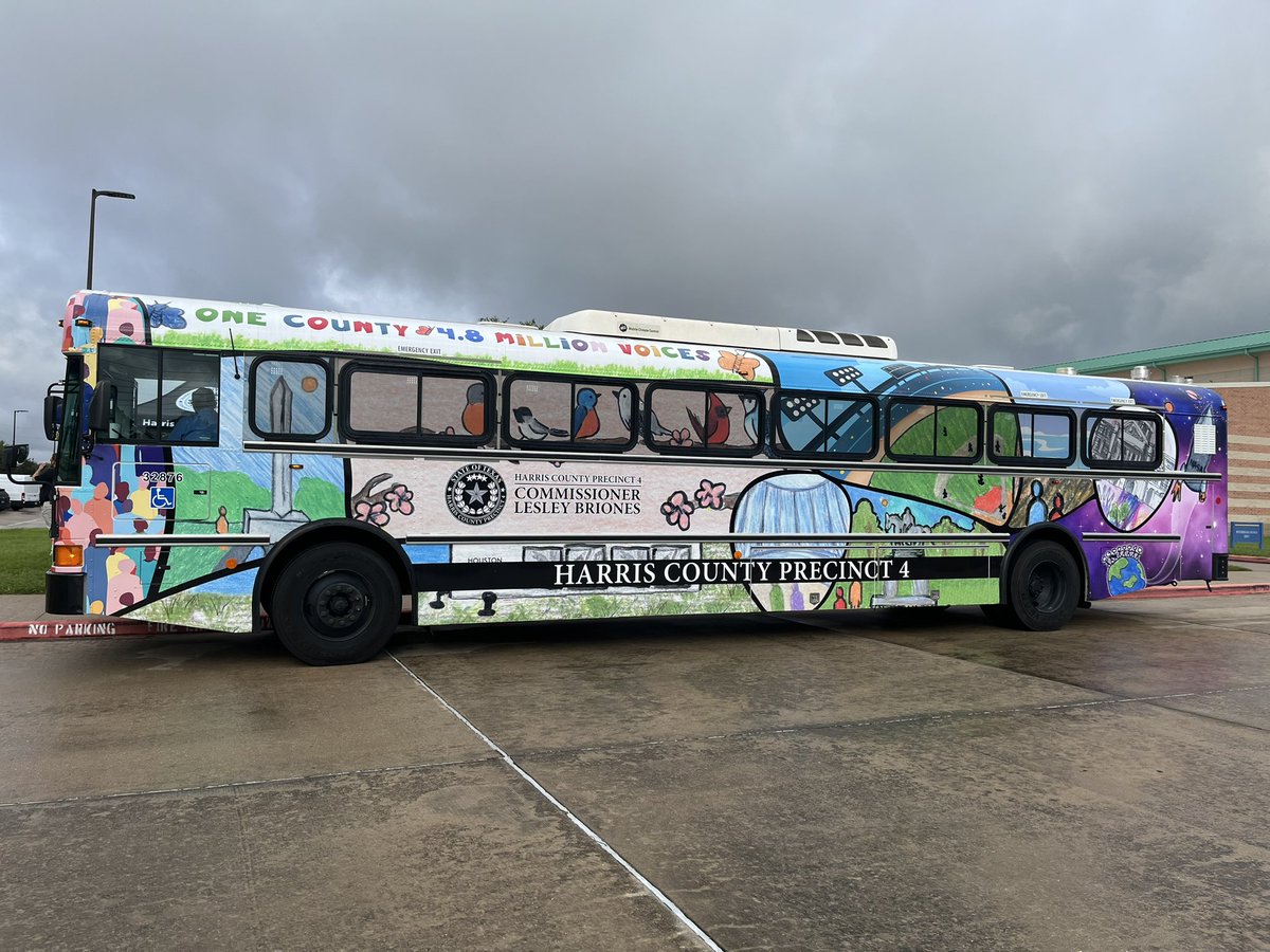 emilyacraig's tweet photo. Excited to celebrate the talented @McMeansJrHigh artists whose art was selected to be displayed on the @HCPrecinct4 bus. So much talent! 
#katyisd @KatyISDFineArts https://t.co/QAx46LTgHE
