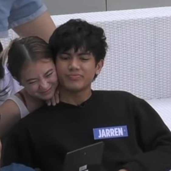 Analyn04985627's tweet photo. Walang mag move on sa picture ng JARFYANG, baka naman Kuya @PBBabscbn paki post picture Nila?

fighTEENS JARFYANG
#PBBGen11SeparateLives https://t.co/Zwf4gfoseq