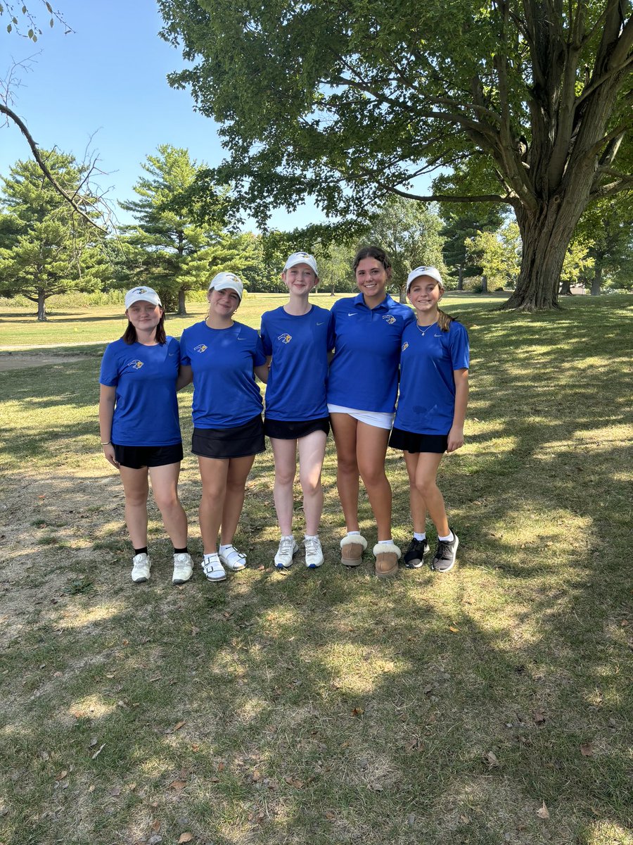 GLHS_GirlsGolf's tweet photo. Great last OCC at Pickaway! We had our lowest 18-hole score of the season led by Eliza (77 and 3rd place) and Emma (81 and 6th place). Sydney and Katie also both had personal records! Let’s go lions!! 🦁 💛💙 https://t.co/pN52nCG07b
