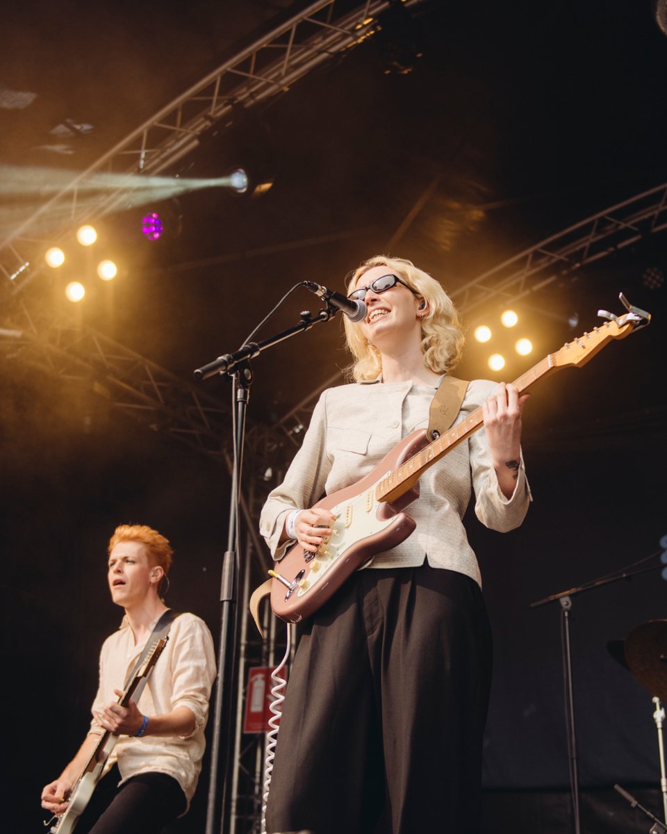 Tuck into another GM pod! 

Welsh triple harpist @ceryshafana is joined by <a href="/gillie_music/">Gillie</a> and <a href="/gia__ford/">Gia Ford</a>, before we hear from members of folk collective <a href="/BroadsideHacks/">Broadside Hacks</a>.

Esther Manito, <a href="/eryntettcomedy/">Eryn Tett</a>, <a href="/SaschaJLO/">Sascha LO</a>, and <a href="/carylbcomedy/">Caryl Burke</a> also treat us to a rib-tickling roundtable🎙️