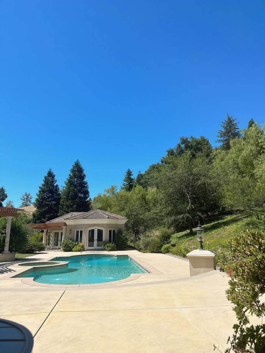 The sun is shining and the breeze is not too strong