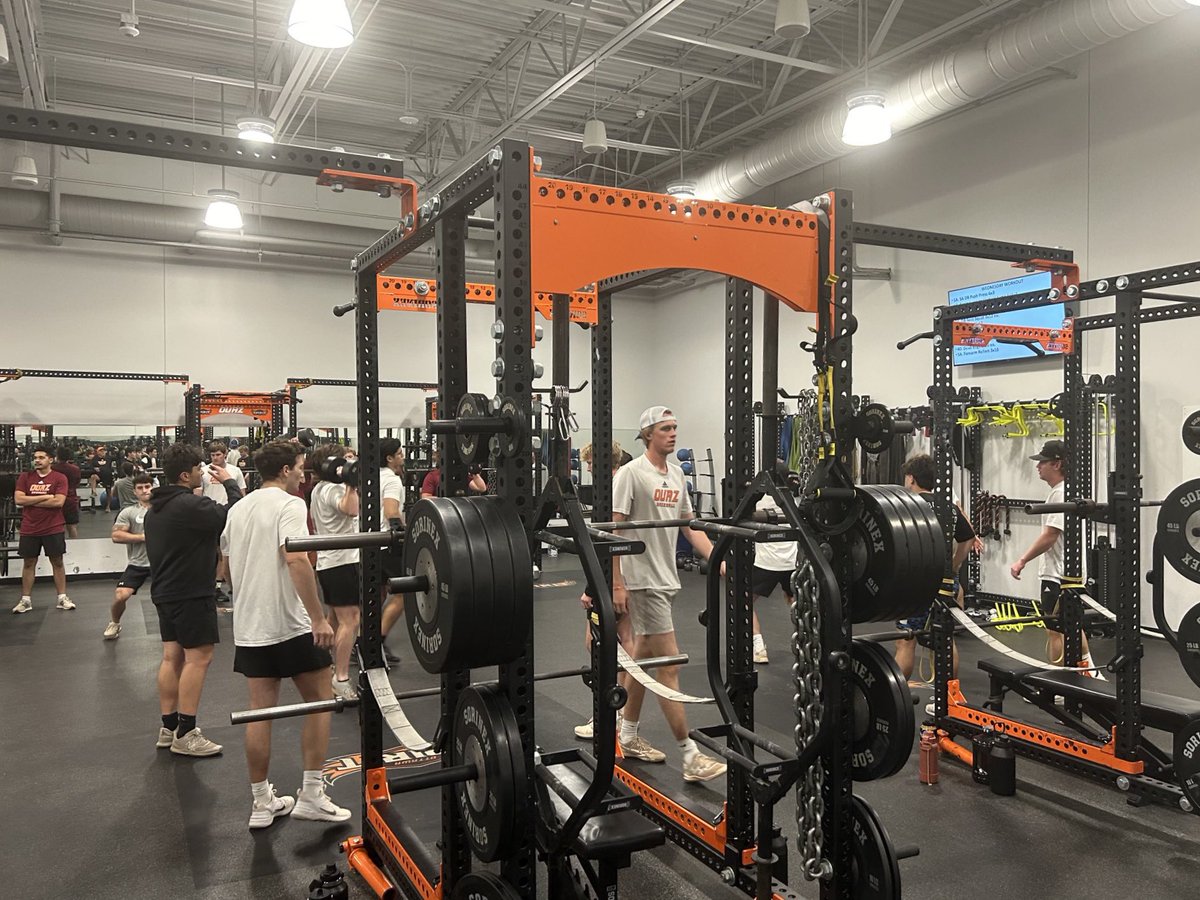 OUAZBaseball's tweet photo. Selfless…determined…ONE! #kaizen  💪🏽 https://t.co/jwt9d5vVpd