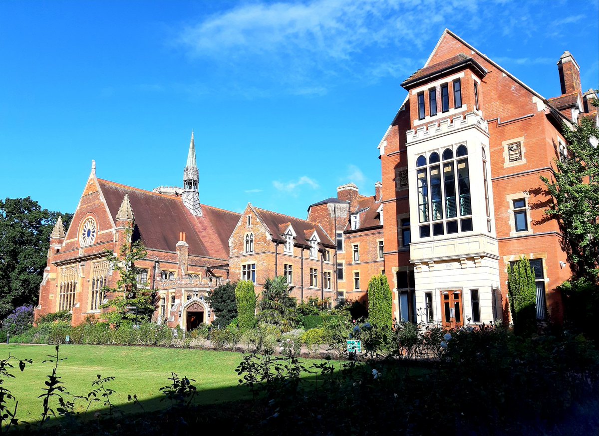 KateInclusiveEd's tweet image. Excited to be surrounded by amazing psychologists,academics,the unique @Cambridge_Uni vibes at @BPSOfficial Psychology of Education Conference🎓📚 What am I bringing to the table? #VisionImpairment #EducationalLifeTransitions #ParticipatoryDesign💡 
@MichaelProulx @BathPsychology