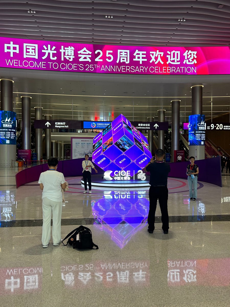 ray_photonics1's tweet image. Day 1 of China International Optoelectronic Expo!
📍 Visit us at Booth No. 4E029, RAY-Photonics Co., LTD.
#CIOE2024 #Optoelectronics #Photonics #OpticalComponents  #Biomedical
#semiconductor #laser #optics #infrared
#sensing #display #thinfilm #opticalfilter   #Spectroscopy
