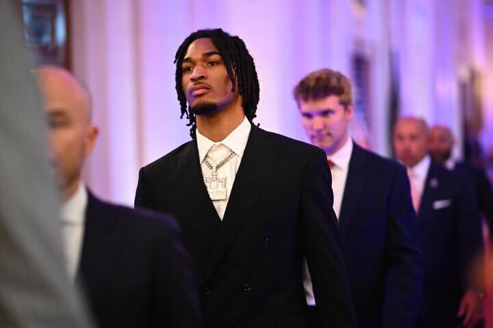 spurs's tweet photo. .@StephonCastle at the White House 🏆 https://t.co/KRcbOSBvNV