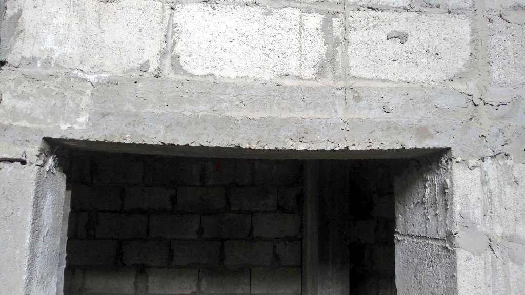 ملاحظة:
يجب صب عتب الابواب والنوافذ في الموقع 
لان الاعتاب الجاهزة قد تكون مغشوشة ولا يوجد فيها حديد كافي .