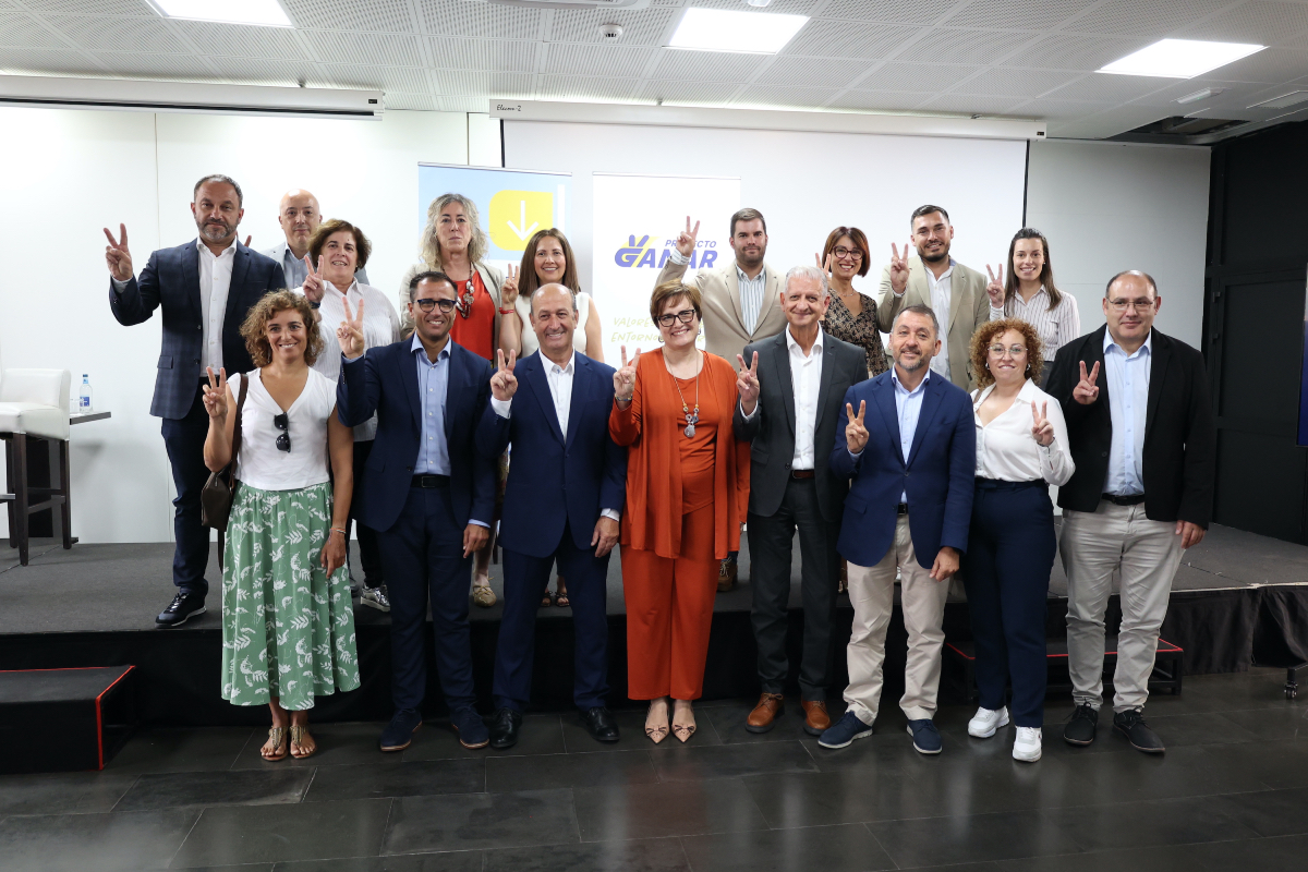 Deportecanario's tweet photo. Fomentando un deporte seguro y saludable para la juventud canaria 🌟

El proyecto Ganar da un paso adelante en su nueva etapa, impulsando un plan de acciones que promueve la práctica deportiva segura y saludable entre los jóvenes canarios🇮🇨

#DeporteCanario #ProyectoGanar https://t.co/qzIyVI8e9p