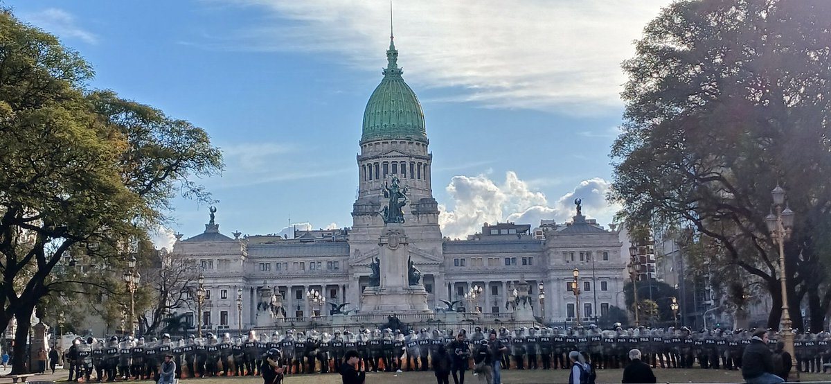 Ayer en el congreso luego de retirarse las organizaciones comenzaron a reprimir