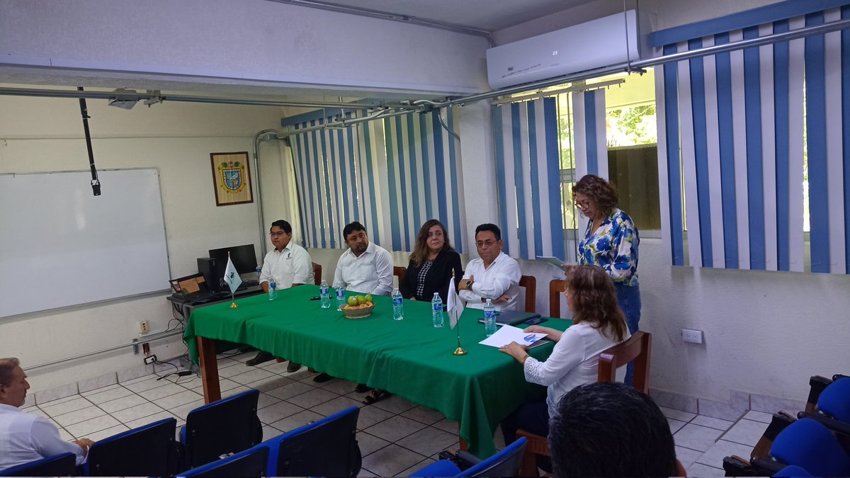 raulvarguez's tweet photo. Iniciamos la visita de los evaluadores de #CACEI Para la Re-Acreditacion de la carrera de Ingeniería en Tecnologías Computacionales de la @uv_mx en la Región #PozaRica - #Tuxpan. #SomosUV https://t.co/NvpZy61XxW