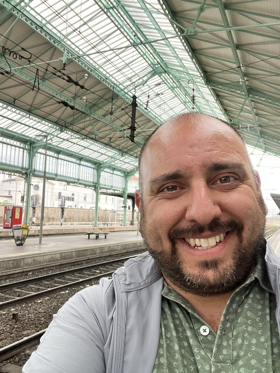 Sad that I can’t make tonight’s @trainlovers4HW happy hour at <a href="/metrobardc/">metrobar</a> tonight in support of @KamalaHQ and <a href="/GovTimWalz/">Governor Tim Walz</a>, so in solidarity I visited a train station in #Valence, #France!