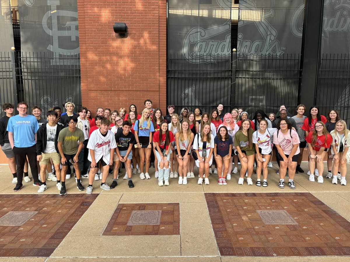 NPGrizBusiness's tweet image. Career Day at the ballpark with DECA!  Great speakers!!! #wearewentzville #wearenorthpoint #modeca
