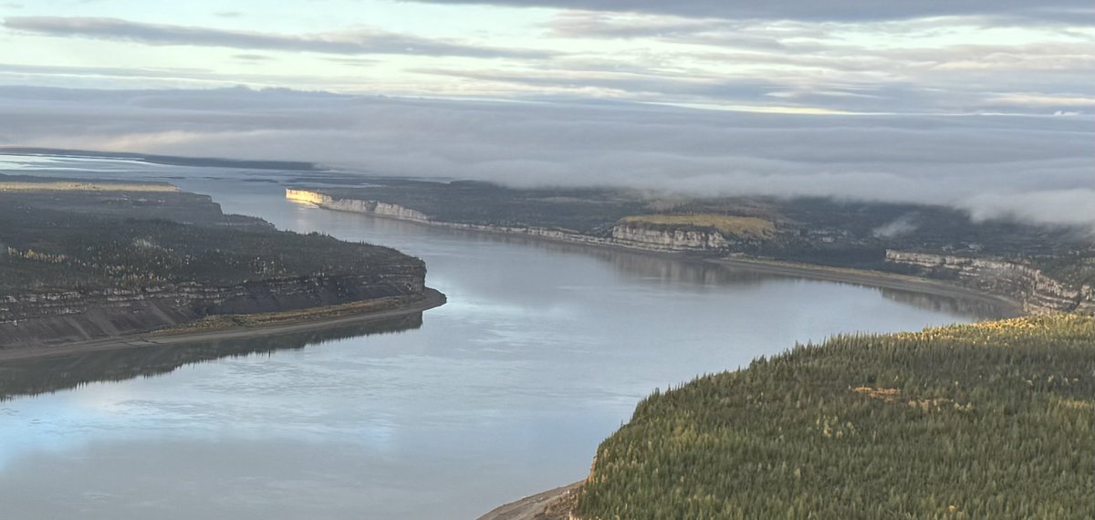 tephrafan's tweet image. Morning commute to Tuyeta IPCA over the Ramparts of the Mackenzie. Unfortunately turned around by fog this am over the protected area. #KGF #Sahtu