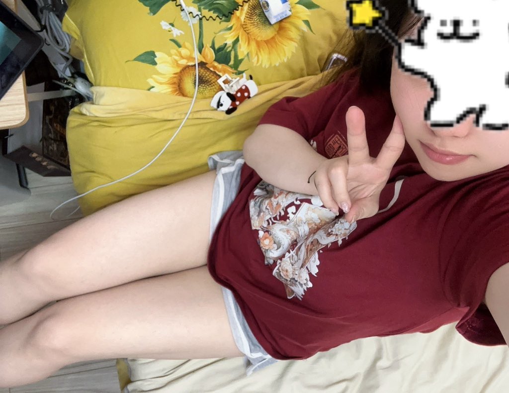 Pintoxzz's tweet photo. 옛사 찾았어요 그땐 더 귀여웠는데✌️😝
#섹트 #변녀 #2n #로리 #각선��� #셀카 https://t.co/Ph95RbN0hR
