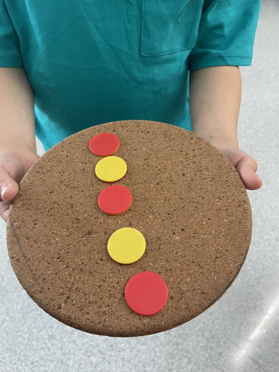 Some fall pattern fun! “Can you make a pattern?” 🍂🍁🧡 <a href="/acms_nanuit/">ACMS Nanuit</a>