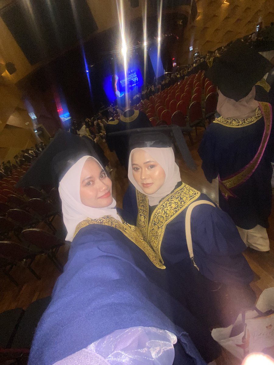 imfatihah's tweet photo. simpan sini🫰#convocationuitm https://t.co/CV4vQi2W0U