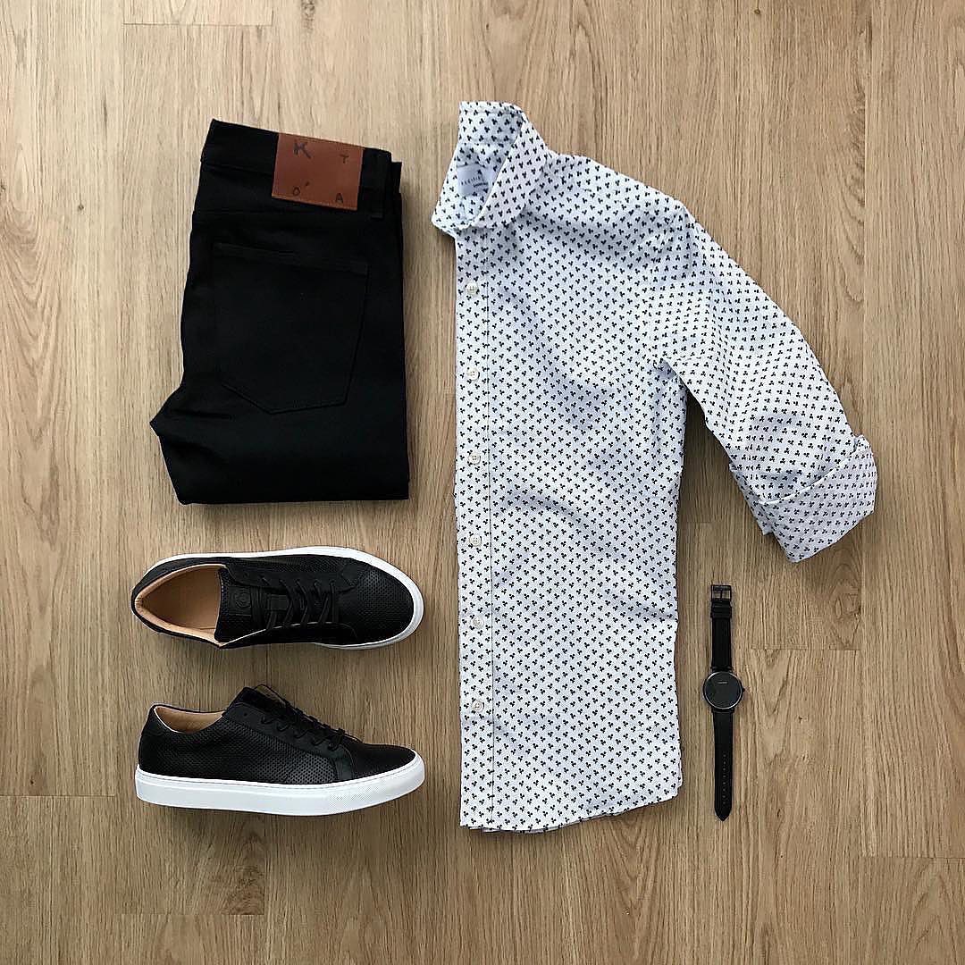 tipsformenx's tweet image. 7 Sexy Color Combos For Men:

1.