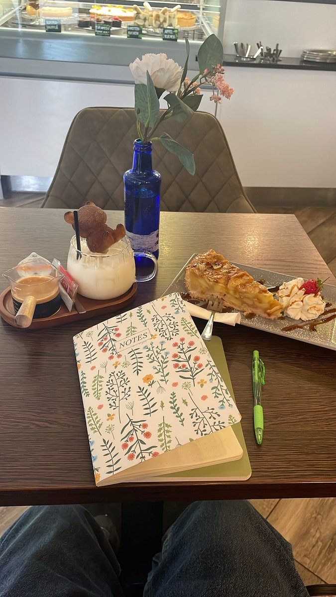 toowavycoco's tweet photo. Took myself on a date 🥰 https://t.co/V4ABkIL4hX