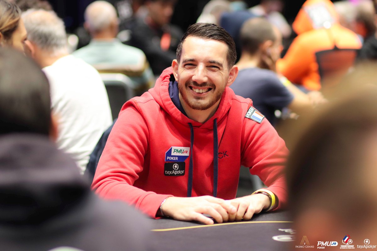 🎧 Absent sur le 1A pour cause de One Time, notre influenceur <a href="/EtiennePKR/">EtiennePKR</a> est dans le field du Day 1B du Main Event !

👉 Le blog : bit.ly/4d8JDcR