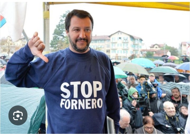 - 18 febbraio 2018, Salvini: "Abolire la Legge Fornero è per me una questione morale".
- 28 agosto 2024, Governo: "Manovra senza margini, statali in pensione a 70 anni".
Mi raccomando continuate a votare chi vi prende per il CULO DA 30 ANNI!!!