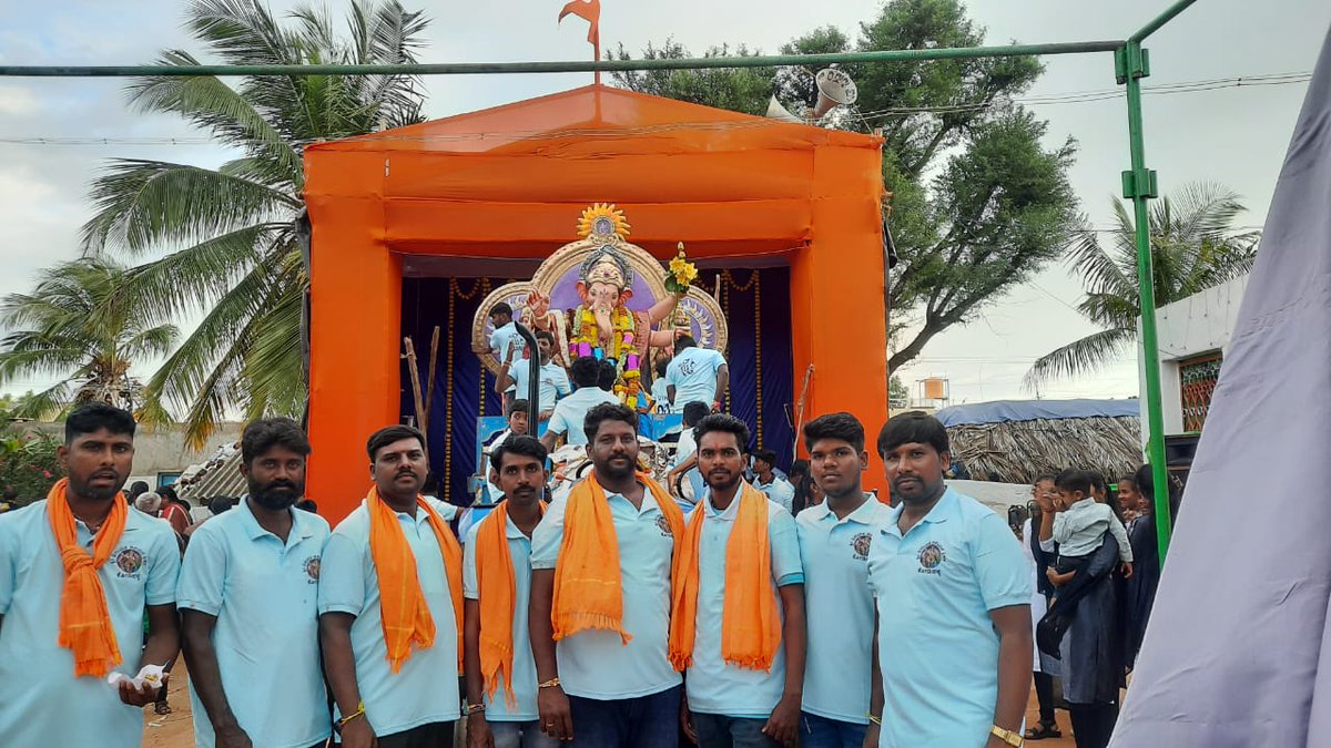 suddione's tweet photo. ಚಳ್ಳಕೆರೆ | ಕೋಡಿಹಳ್ಳಿ ಗ್ರಾಮದಲ್ಲಿ 20 ನೇ ವರ್ಷದ ಅದ್ದೂರಿ ಗಣೇಶೋತ್ಸವ ಆಚರಣೆ https://t.co/0MRkbRUrtl