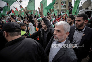 WartaIslam's tweet photo. Mesir: Perundingan Hamas Palestina di Qatar Beri Harapan Baru Perdamaian https://t.co/pgJmdaOMla https://t.co/eunG9BJk6f