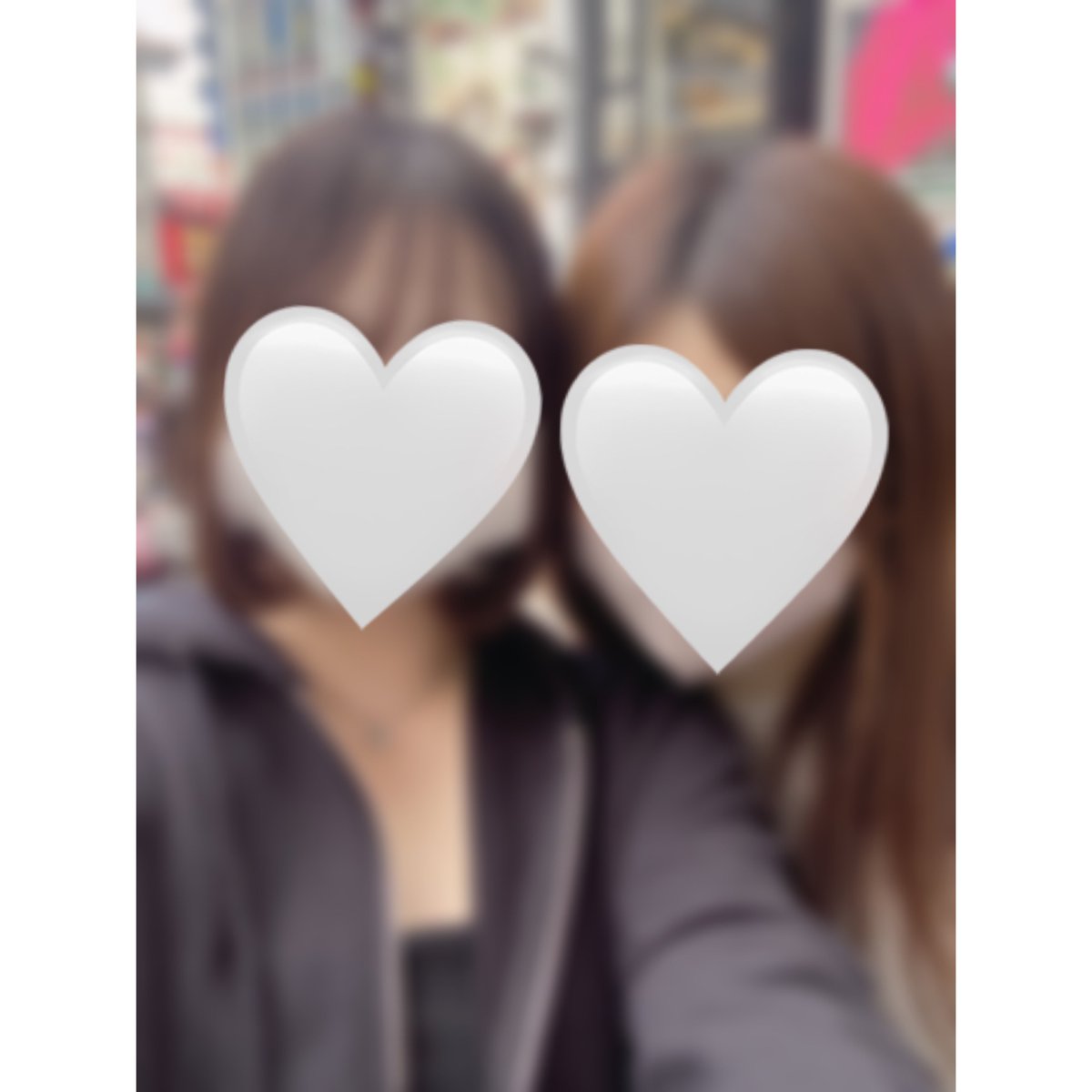 komika48's tweet photo. まなお誕生日おめでと〜🎂
いつも推しに好き好きしてるまな��かわいくて仕方ないよ🥺🤍
早く会いたいし、みんなでディズユニ絶対行こうね！！
だいすき〜🫶🏻 https://t.co/d37GDnYbeJ