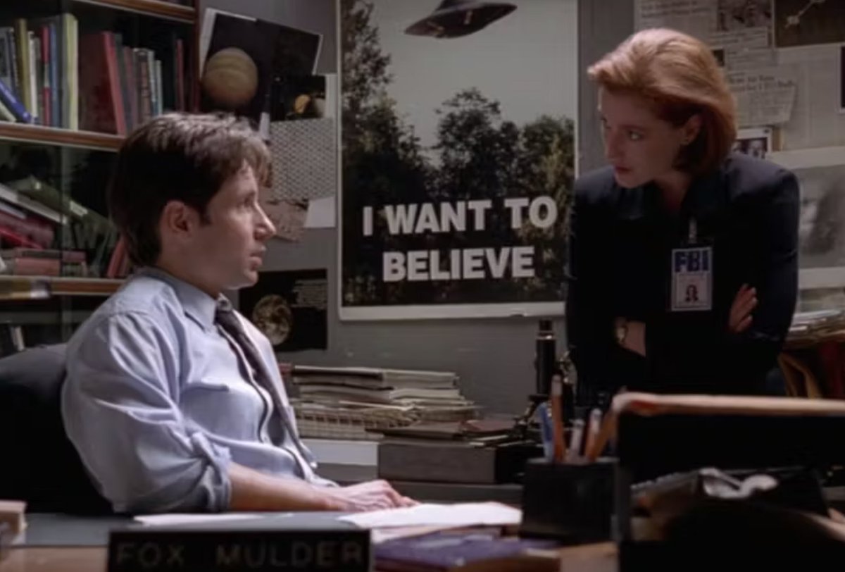 Who wore it better? #TheXFiles
