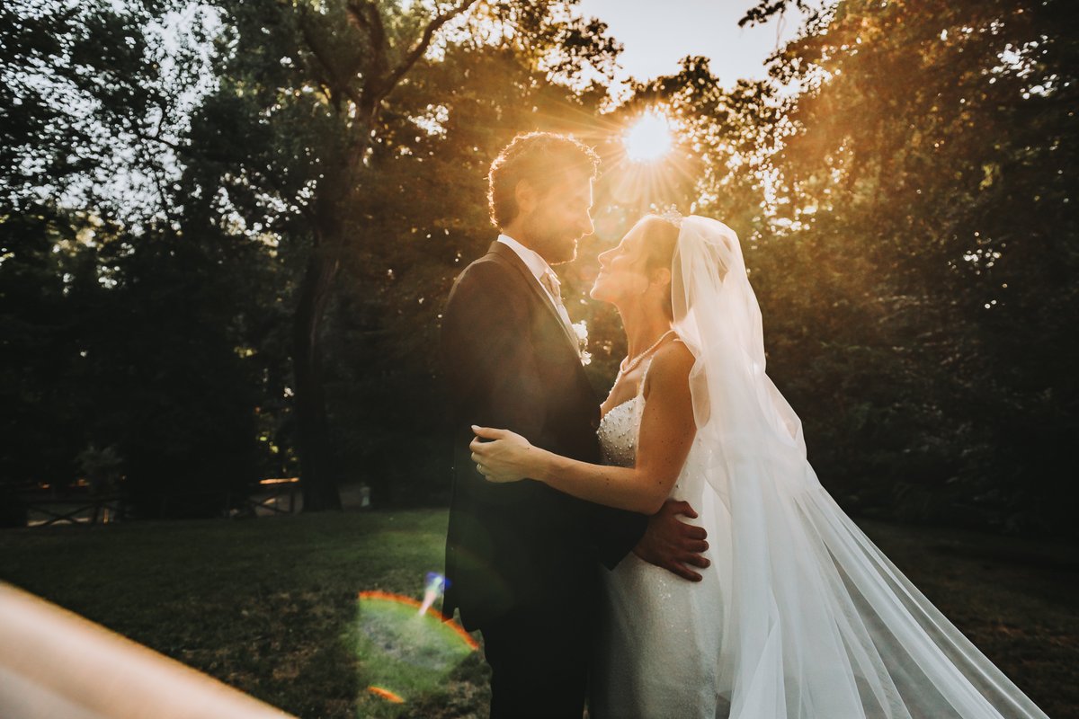 True love, unique moments, and gazes that tell infinite stories... ✨ Here's to you, a glimpse into the tender and spontaneous intimacy of two souls promising eternity. 💍❤️ 
#LoveStories #RelaxedWedding #tuscanywedding #italianwedding