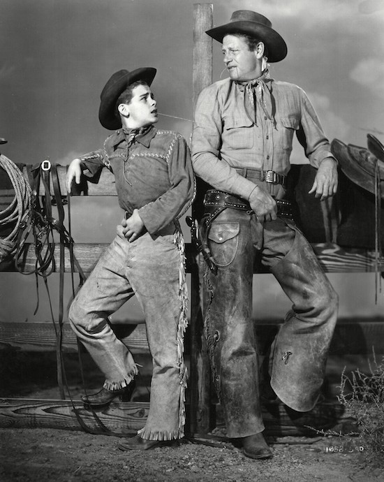 ClassicMovieHub's tweet photo. Western Roundup's Laura @LaurasMiscMovie shares a list of classic westerns specifically with young viewers in mind, including some of her own childhood favorites... #westerns #filmsforkids https://t.co/FMP0a9rCxi https://t.co/XQ9SbLX4uc