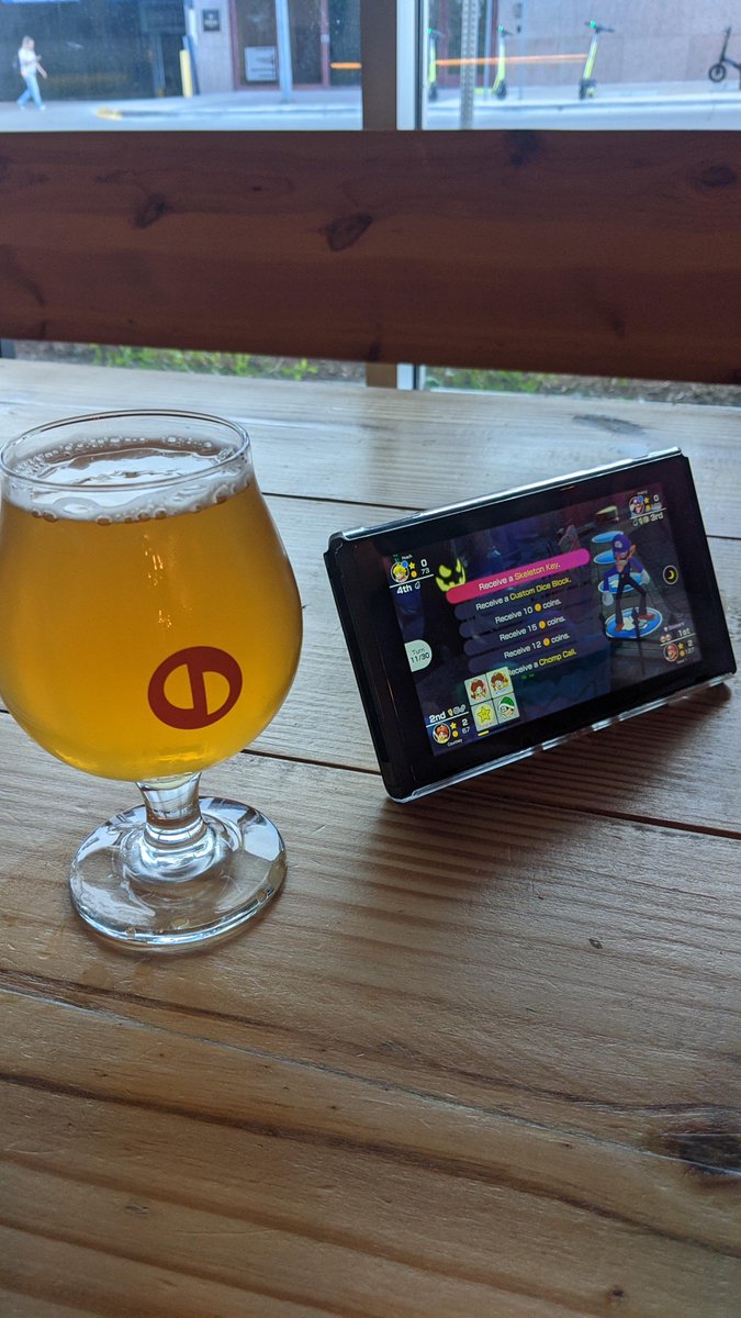 c_yatteau's tweet photo. 🎮 𝗛𝗮𝗽𝗽𝘆 𝗩𝗶𝗱𝗲𝗼 𝗚𝗮𝗺𝗲 𝗗𝗮𝘆! 🎮

I can’t be the only one who brings their Switch to the bar, right? 🍻 https://t.co/LANCHCxc0l