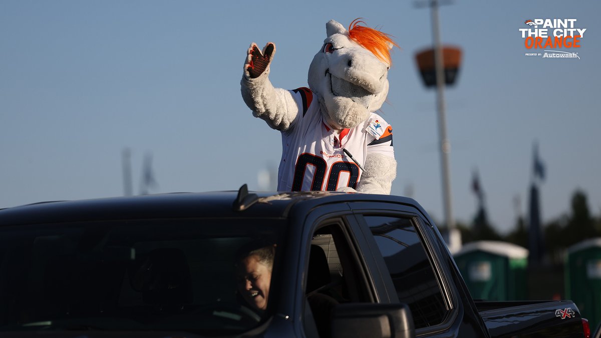 Broncos's tweet photo. #BroncosCountry showed 🆙 to help us Paint the City Orange! 🤩

#SeeYouSunday x #PITvsDEN https://t.co/nopVXqjDH8