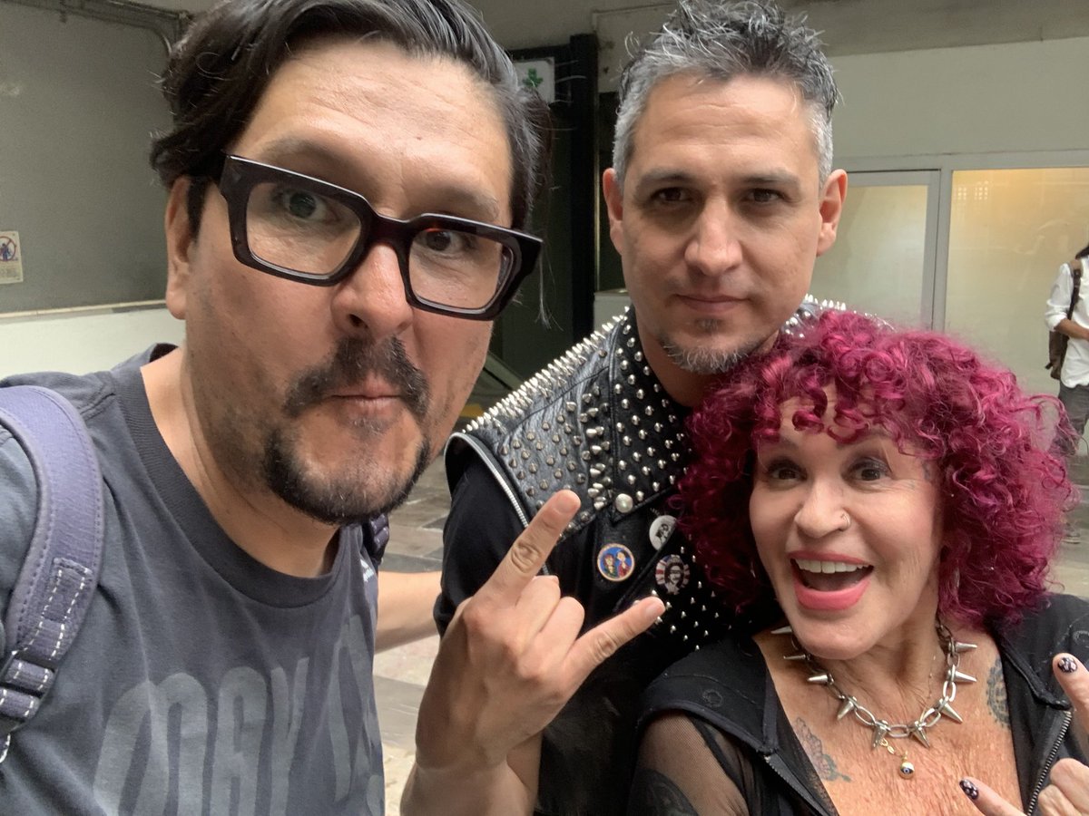 The Ultra Beaver Lounge Band (@beaverlounge) on Twitter photo 