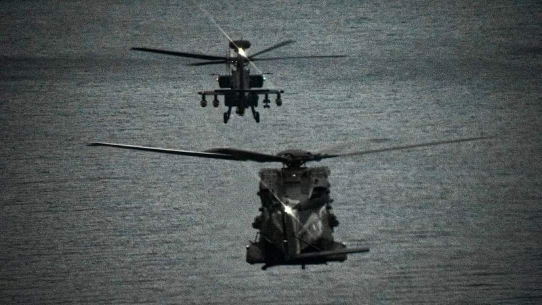 FUTER_ET's tweet photo. Una patrulla de #helicópteros #HT29 del #BHELMAIII, #FAMET, participa en el ejercicio TALON HIGHLANDER en #ESCOCIA, con motivo de la preparación e integración en las unidades aéreas para #ARF de la #OTAN
#SomostuEjercito https://t.co/jBbMwVSHLw