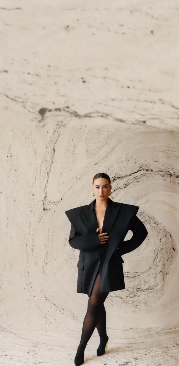 ddlovatoscreen's tweet photo. 𝓓𝓮𝓶𝓲 𝓛𝓸𝓿𝓪𝓽𝓸 𝓛𝓸𝓬𝓴𝓼𝓬𝓻𝓮𝓮𝓷🥰✨️

𝓫𝔂 𝓙𝓮𝓷🐝

#ddlovato #DemiLovato #REVAMPED #holyfvck #lockscreens #rockversion #demilovatoedit #ddlovatoscreen 
@ddlovato 
✩░▒▓▆▅▃▂▁▁▂▃▅▆▓▒░✩ https://t.co/k6ACP0yD9H