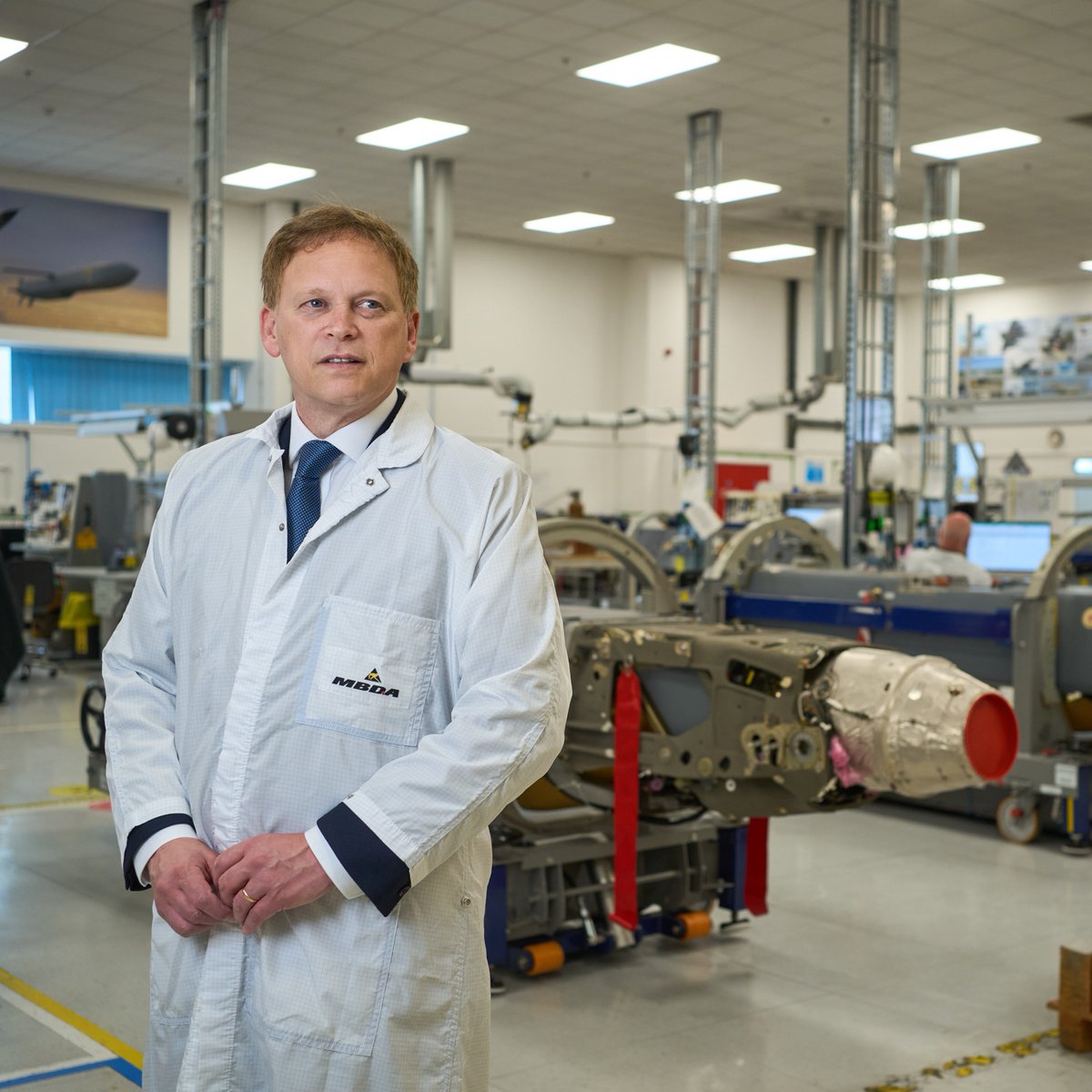 Oksana_Wise2's tweet image. #UK ex-Defence Secretary #Shapps:Authorise #Zelensky to fight #Putin on his own territory. It's hypocritical to support🇺🇦but restrict its self-defence. Give #Ukraine the green light to use #StormShadow/#ATACMS missiles inside #Russia. #LetUkraineStrikeBack x.com/grantshapps/st…