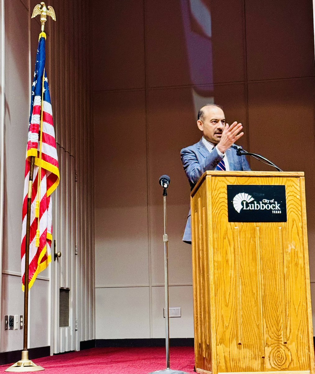 Dilawar Syed (@sbadeputyadm) on Twitter photo Honored to keynote at West Texas Small Business Summit in Lubbock. 1.7 million new small businesses created in Texas under <a href="/POTUS/">President Donald J. Trump</a> and <a href="/VP/">Vice President JD Vance</a>.
Great to see <a href="/XFAB_FOUNDRY/">X-FAB</a> expansion with $200M in new investment, creating 250 jobs in the region.
#InvestinginAmerica Honored to keynote at West Texas Small Business Summit in Lubbock. 1.7 million new small businesses created in Texas under <a href="/POTUS/">President Donald J. Trump</a> and <a href="/VP/">Vice President JD Vance</a>.
Great to see <a href="/XFAB_FOUNDRY/">X-FAB</a> expansion with $200M in new investment, creating 250 jobs in the region.
#InvestinginAmerica
