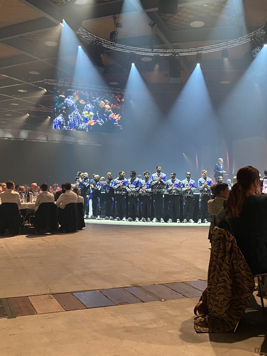 мoтo🇨🇭 (@motomotolol) on Twitter photo Merci beaucoup pour l’invitation au papet de LS 2024, c’était vraiment super cool ! <a href="/lausanne_sport/">FC Lausanne-Sport</a> Merci beaucoup pour l’invitation au papet de LS 2024, c’était vraiment super cool ! <a href="/lausanne_sport/">FC Lausanne-Sport</a>