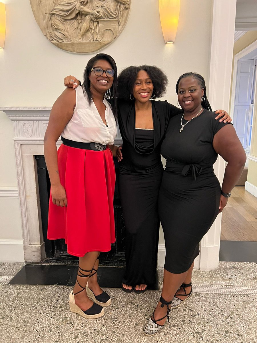 adhdbabes's tweet photo. Meet part of our dream team!
@shaye_cam - Podcast Director
@vvnsings - Founder & Managing Director
Naomi - Support Group & Creative Workshop Facilitator
Ayesha - Secretary & Knit & Sip Facilitator
A throwback to when our Founder made it to the #dbace finals💖✨
@MeWe360 https://t.co/uuUwiVZ19T
