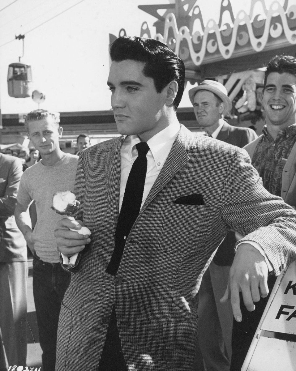 Reporters and interviewers consistently talked about Elvis Presley. Elvis loved setting the record straight for his fans.

#ElvisPresley #Icon #Music #Interview #Fans #Fame #ElvisLegacy #Stardom