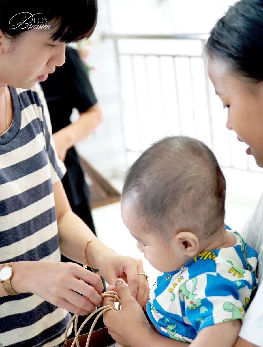blueseason0912's tweet photo. [PART 1: GIVE LOVE - CHARITY PROJECT]

We had a charity activity under the name of Plave Yejun and Vietnam Pllis

- Donated 6 million VND and 50 gifts to the orphanage.

- Donated 2,2 million VND to Vietnamese people who affected by Yagi Typhoon.

#플레이브 #예준 #Yejun #PLAVE https://t.co/09uRU9df9i