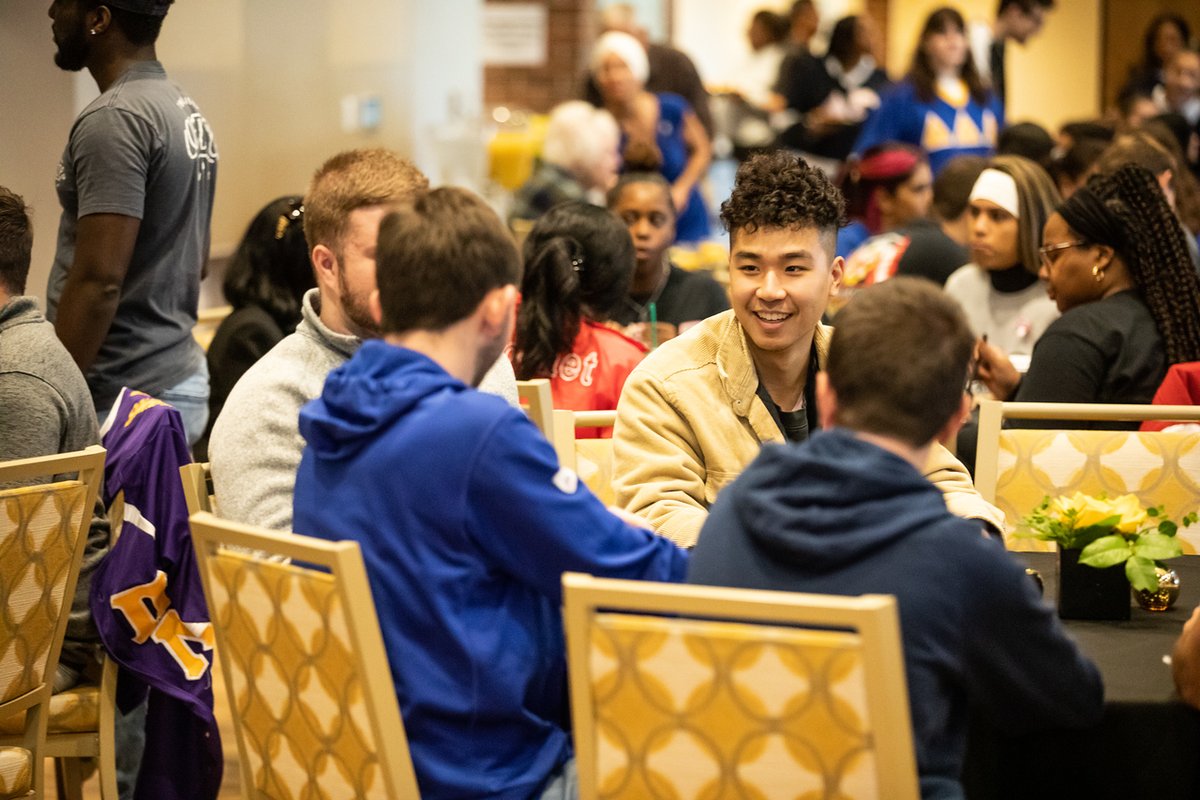 AdelphiU's tweet image. Calling all alumni: Were you part of Greek Life during your time at Adelphi? We hope you will join us as we celebrate the meaning of fraternity and sorority at our Greek Life Alumni Celebration on September 28: ow.ly/INeg50Tm3OW #AdelphiSpiritWeekend